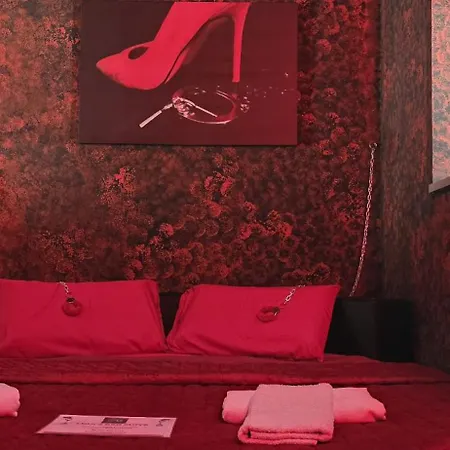 Love hotel L'h Lion's Red Castrovillari