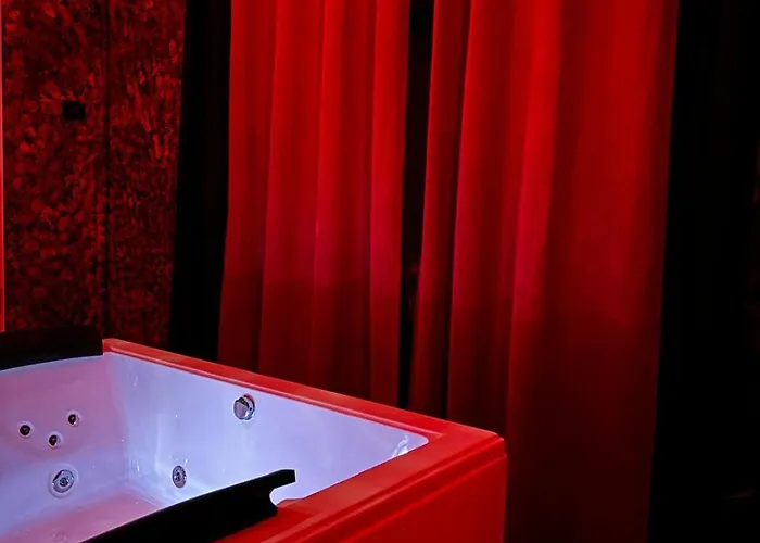 L'h Lion's Red Love hotel *