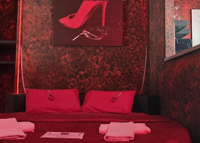 Love hotel L'h Lion's Red Castrovillari